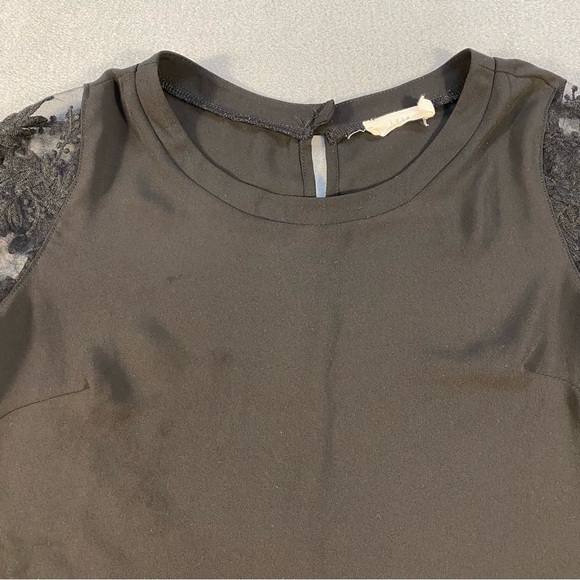 Lush Women’s Black Lace Sheer Short Sleeves Top, Round Neck, size XS - Picture 2 of 7